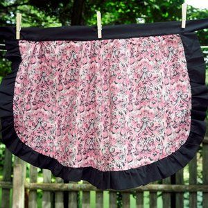 TG Pink Fleur De Lis Print Cotton Hostess Apron